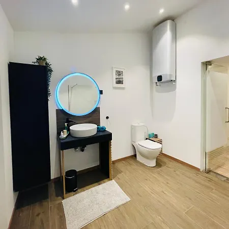 A Meuse - Les Melans Bed and Breakfast 3*